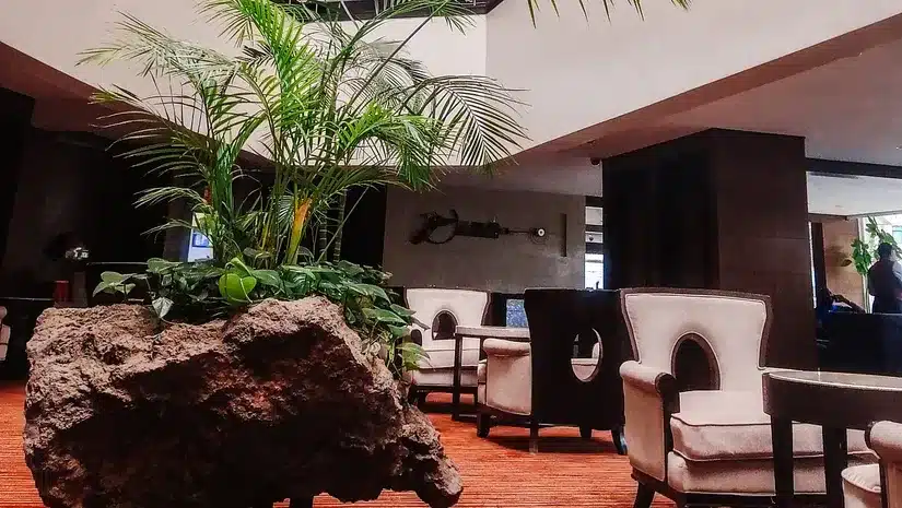 Cocktail Lounge Atrium lounge in Nairobi 2
