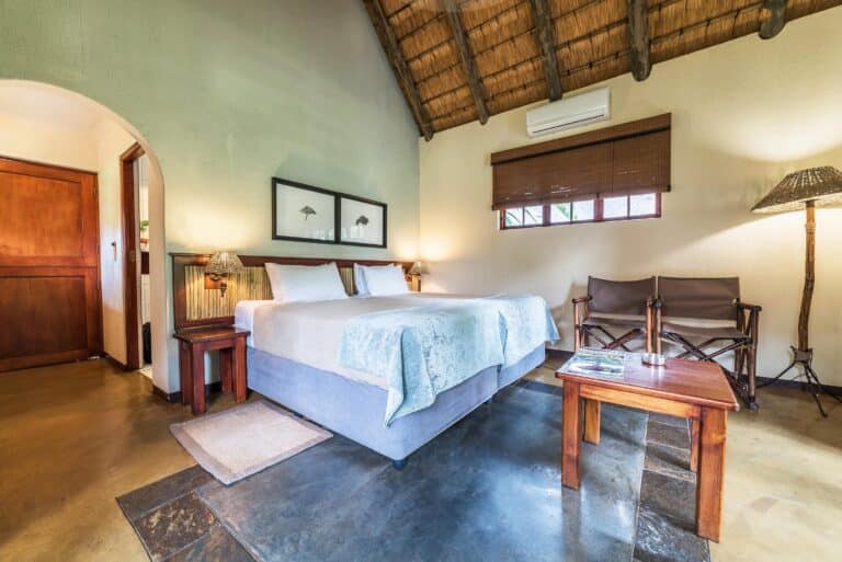 Hippo Hollow Garden Chalet 02 768x513 1