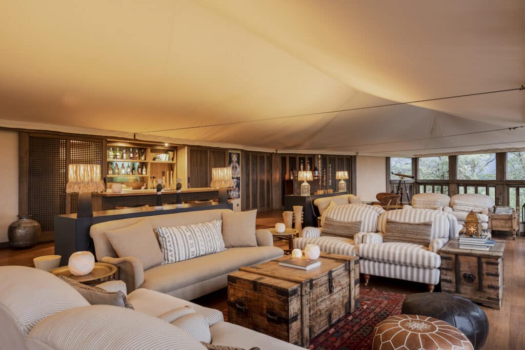 Lounge Interior Front View