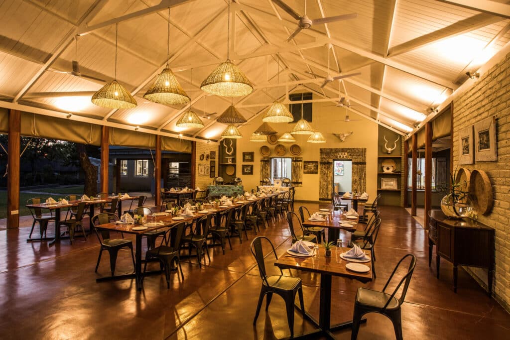 Robins Camp Restaurant Seating