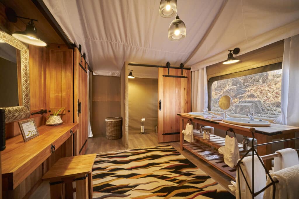 Wallow Lodge En Suite Bathroom