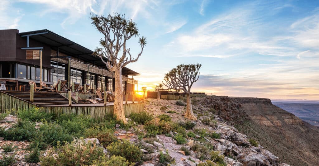 17489056242631 fishriverlodge10