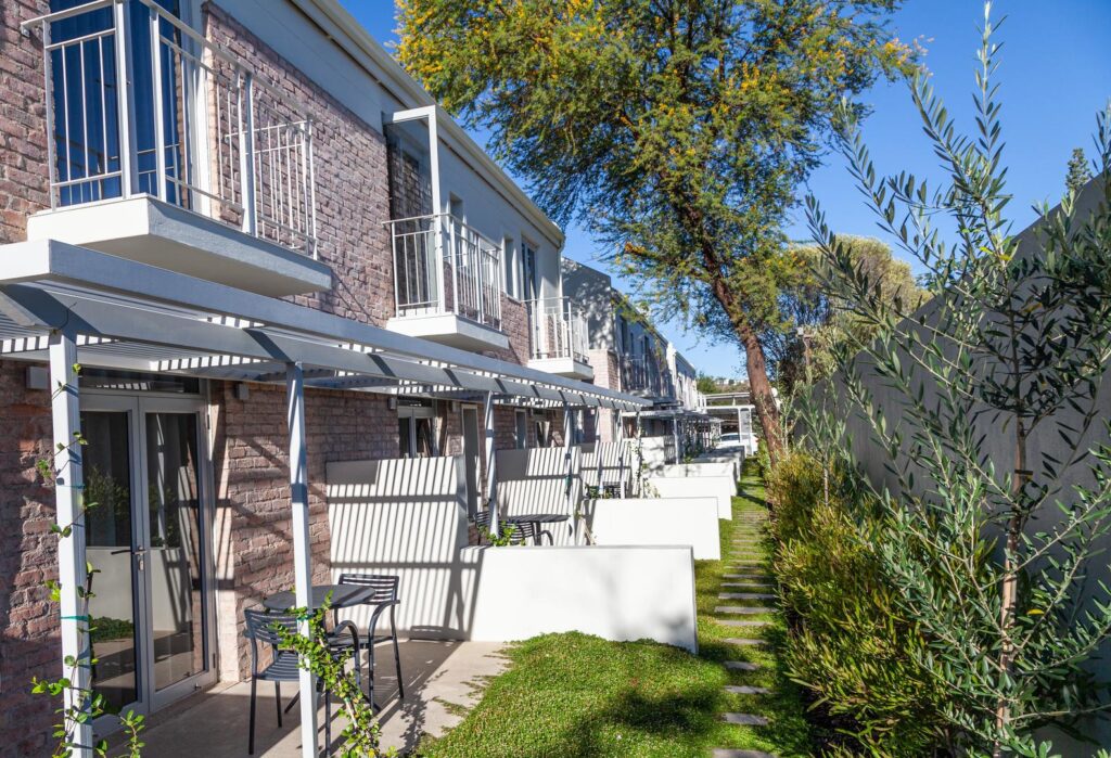 Ground room private patio in garden setting