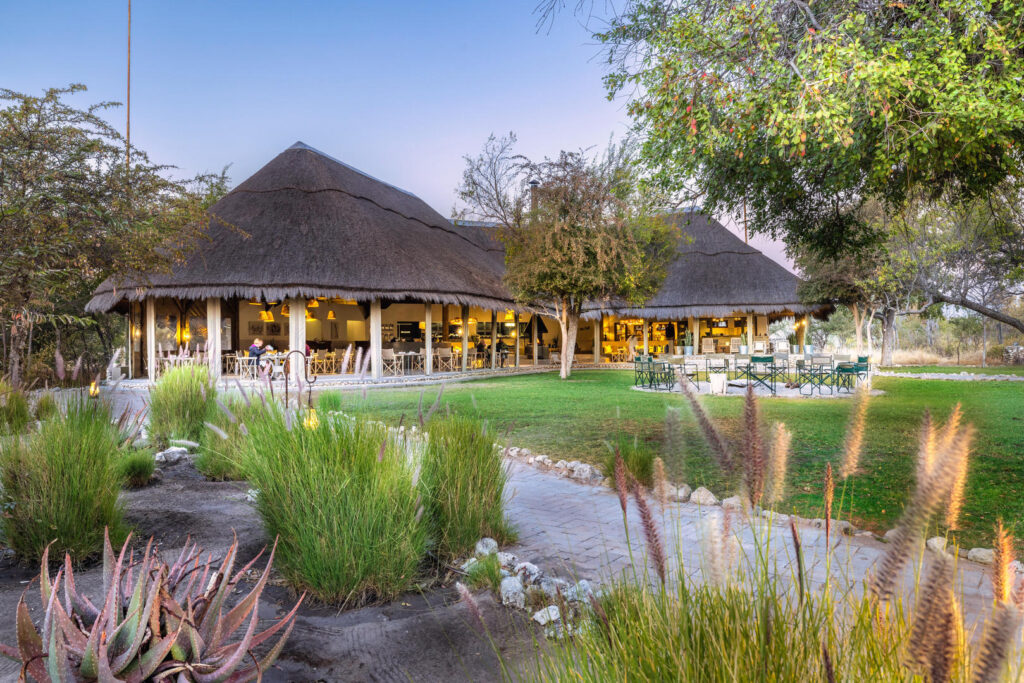 Mushara Bush Camp Restaurant Lapa Veranda 4