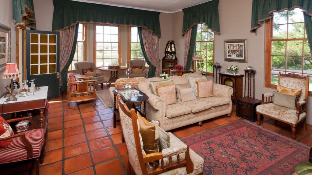 la plume main building guest lounge