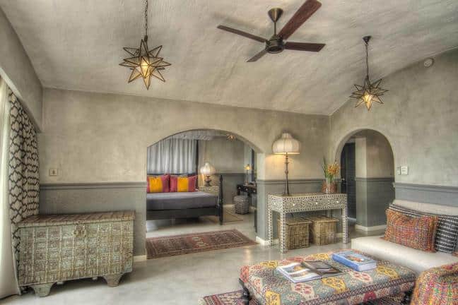 suiteloungebedroom cgl 12295