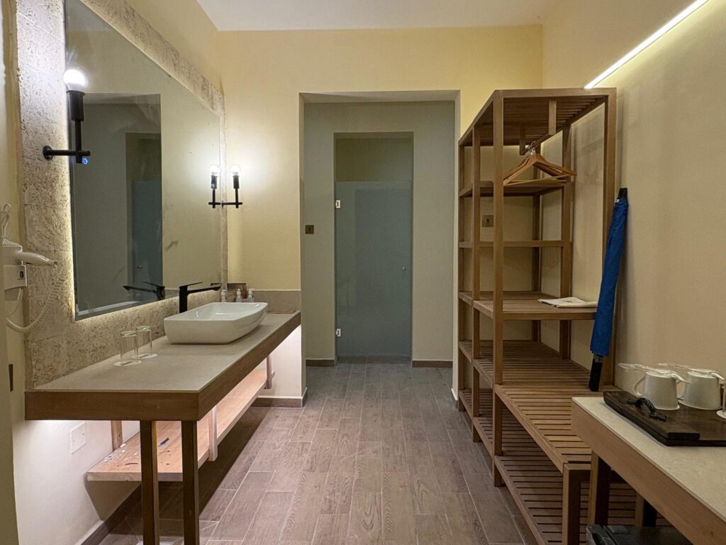 1754985755999aruba club wing ensuite