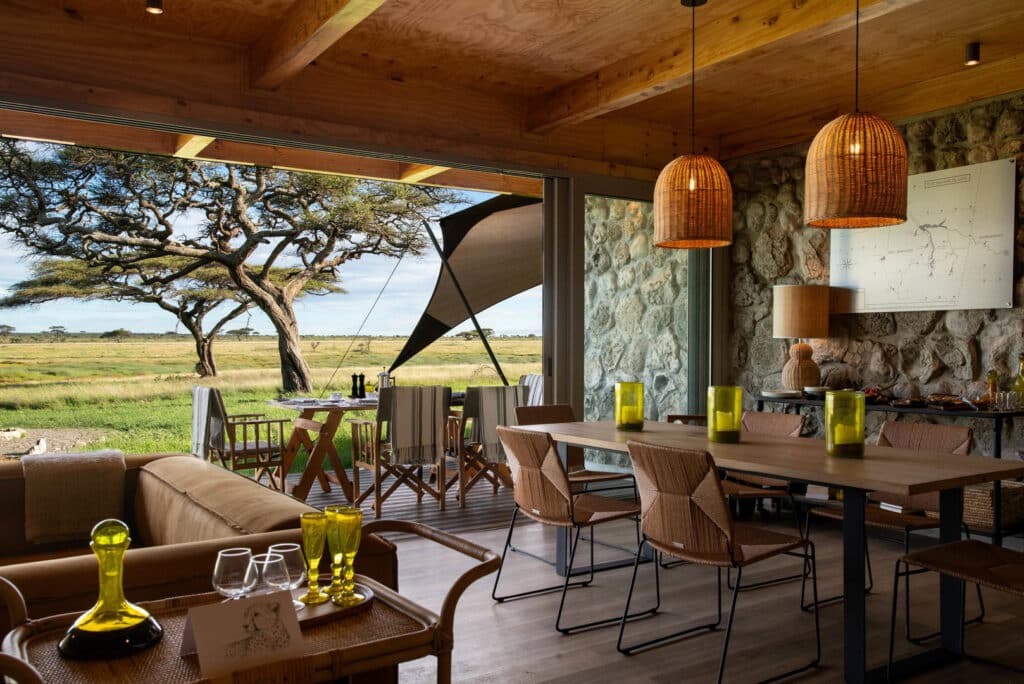 Asilia Africa Namiri Plains Retreats Dining area